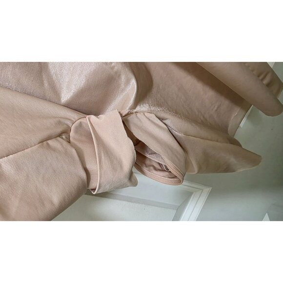 Spanx Womens Beige Shapewear Bodysuit With Adjustable Straps Size M/M Nylon/Span - Picture 4 of 7